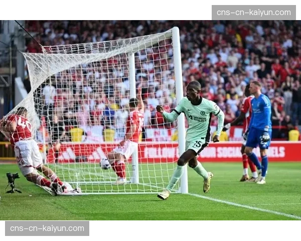 诺丁汉森林客场5-0血洗桑德兰，保级基本成功